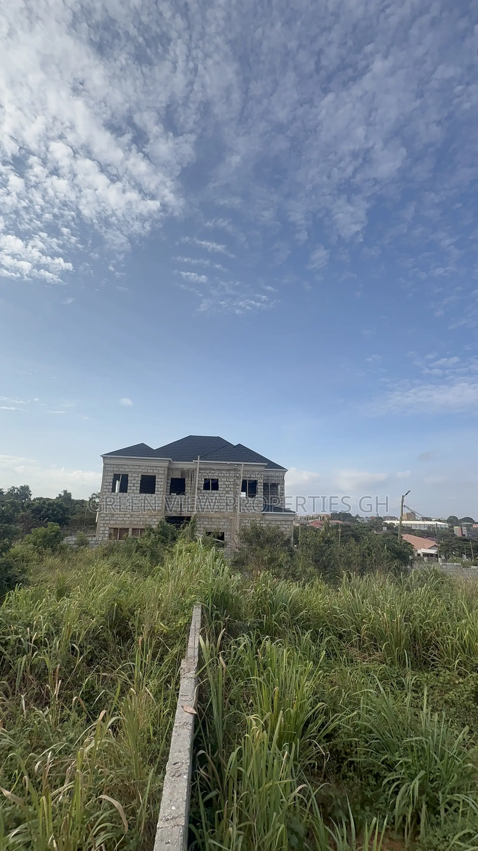 Half Plot of Land for Sale in a Well Developed Gated Community