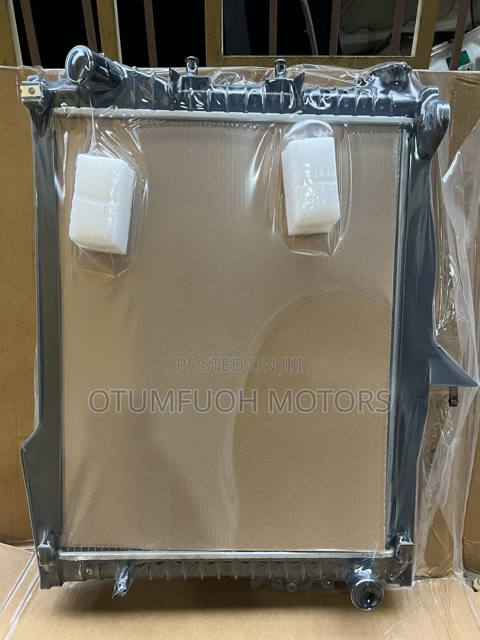 Dodge Durango 2008 2009 2010 Radiator (Water Tank)