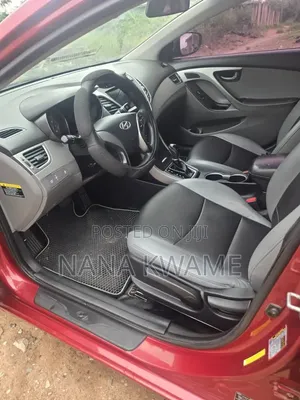 Hyundai Elantra 2015 Red