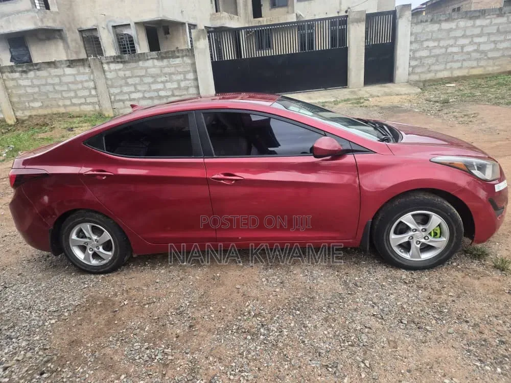 Hyundai Elantra 2015 Red