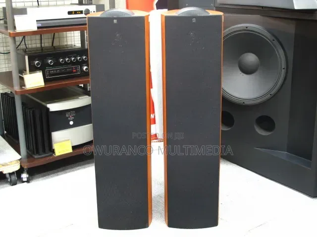 KEF Q4 Floorstanding Speakers – Audiophile British Sound