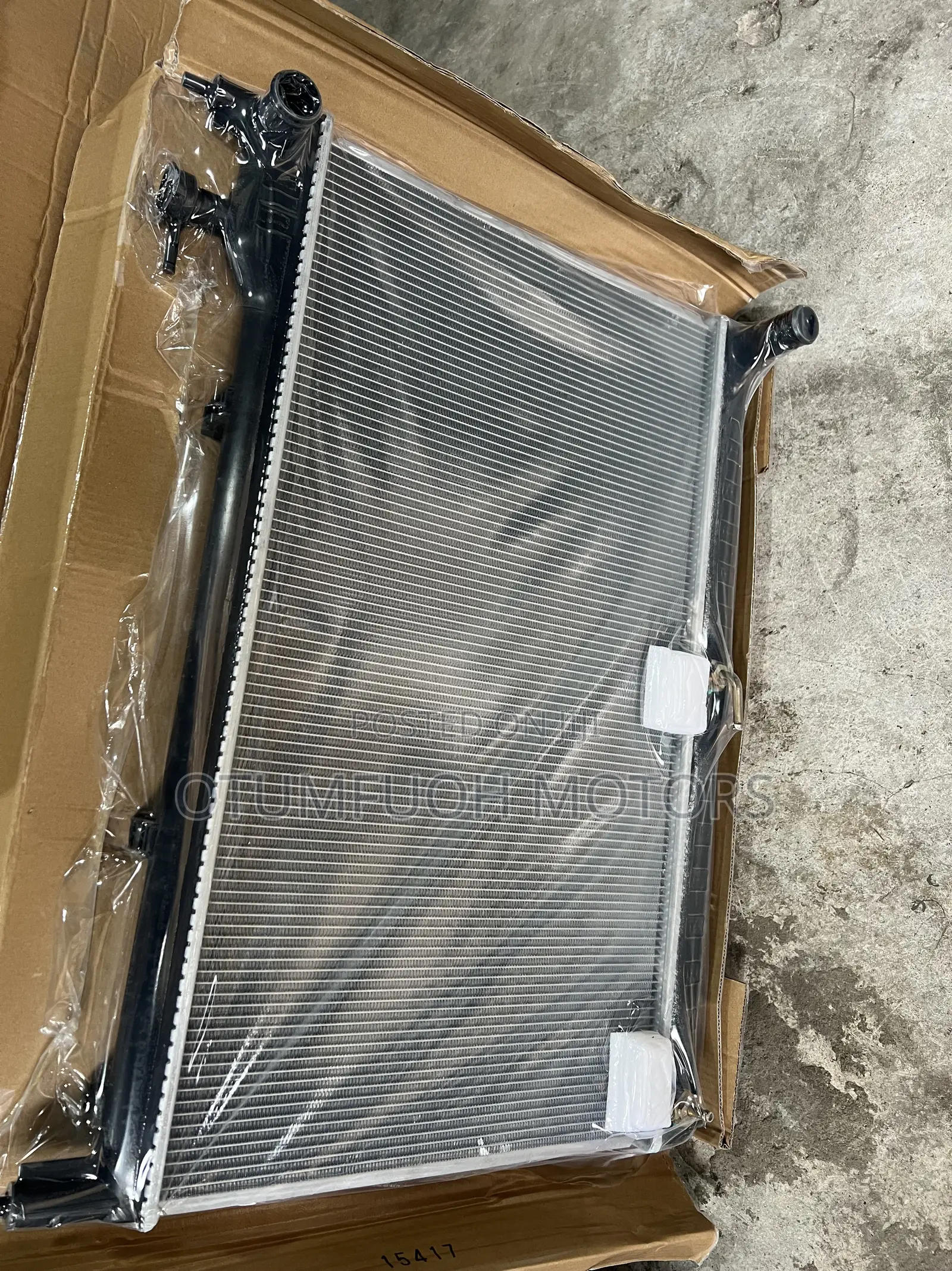 Nissan Murano 2016 2017 2018 Radiator (Water Tank)