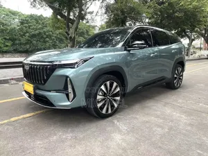 Geely Azkarra 2025 Green