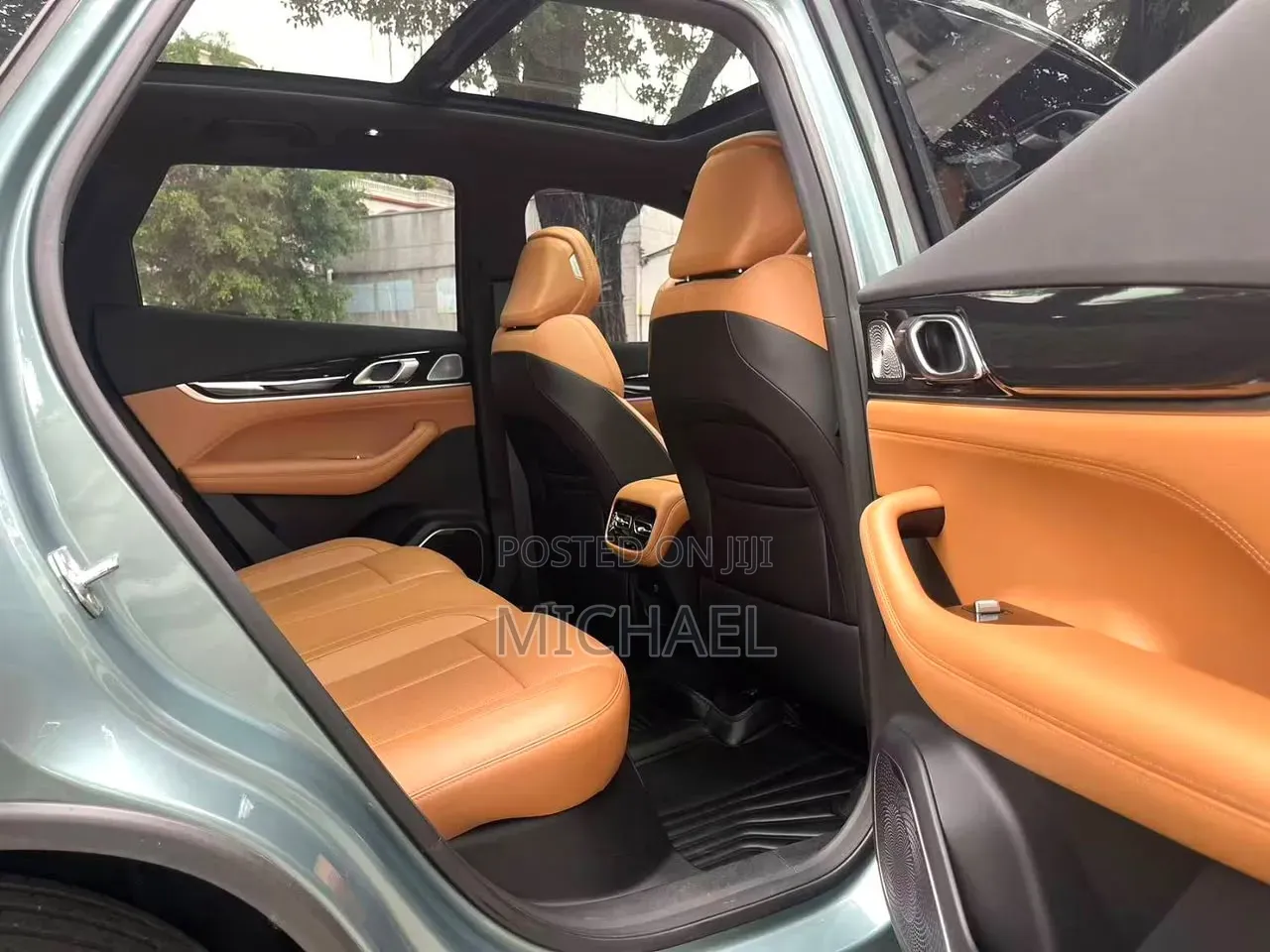 Geely Azkarra 2025 Green