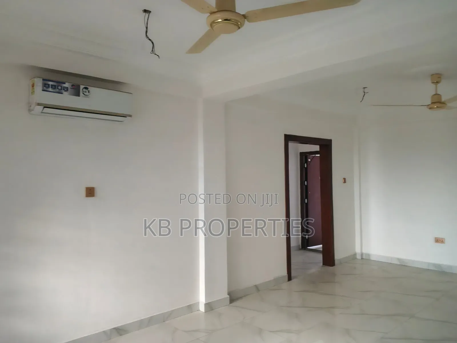 4bdrm Apartment in Kb Properties, Lashibi for rent