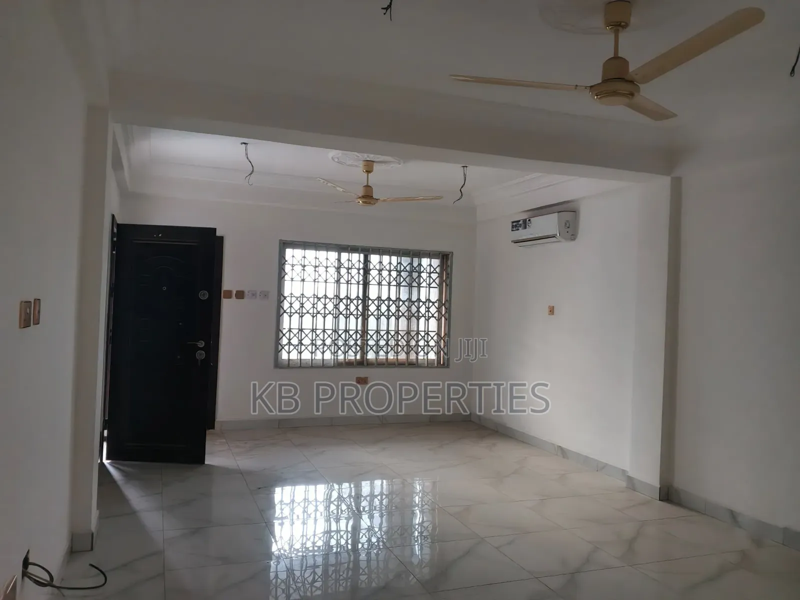 4bdrm Apartment in Kb Properties, Lashibi for rent