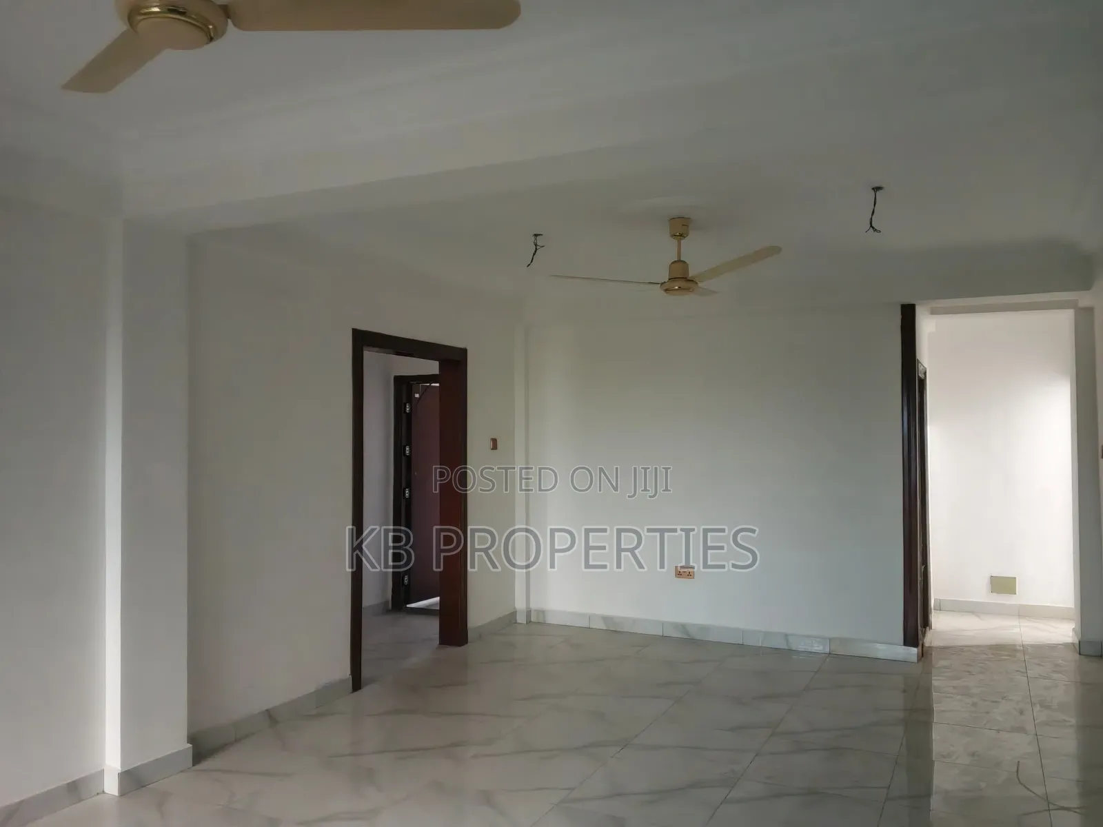 4bdrm Apartment in Kb Properties, Lashibi for rent