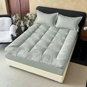 Ultra Morden Bedtoppers in Different Colors and Sizes