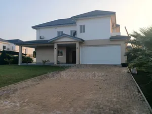 6bdrm House in Kb Properties, Sakumono for rent