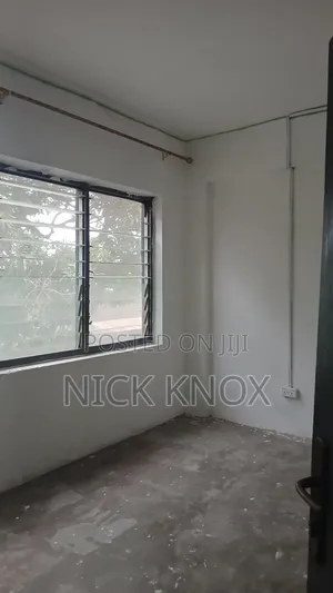 3bdrm Apartment in Barrier, Nungua for rent