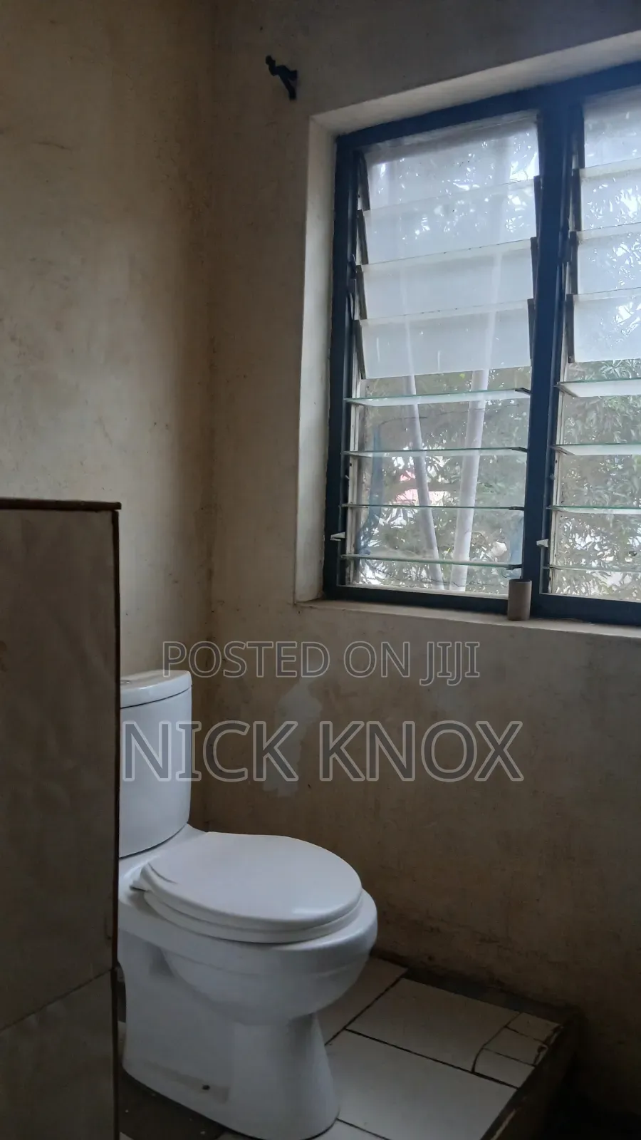 3bdrm Apartment in Barrier, Nungua for rent