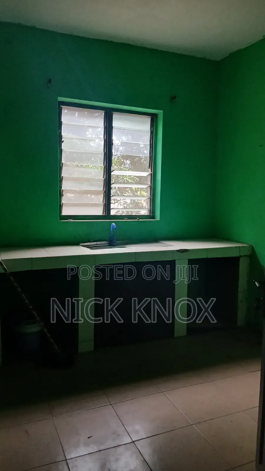3bdrm Apartment in Barrier, Nungua for rent