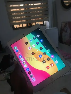 Apple iPad Pro 9.7 (2016) 32 GB Silver
