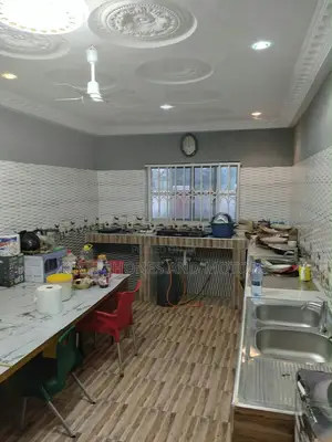 Furnished 7bdrm House in Dr Kk 7Rooms Lux, Bosomtwe for rent