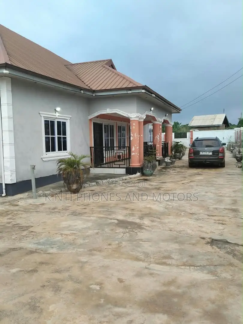 Furnished 7bdrm House in Dr Kk 7Rooms Lux, Bosomtwe for rent