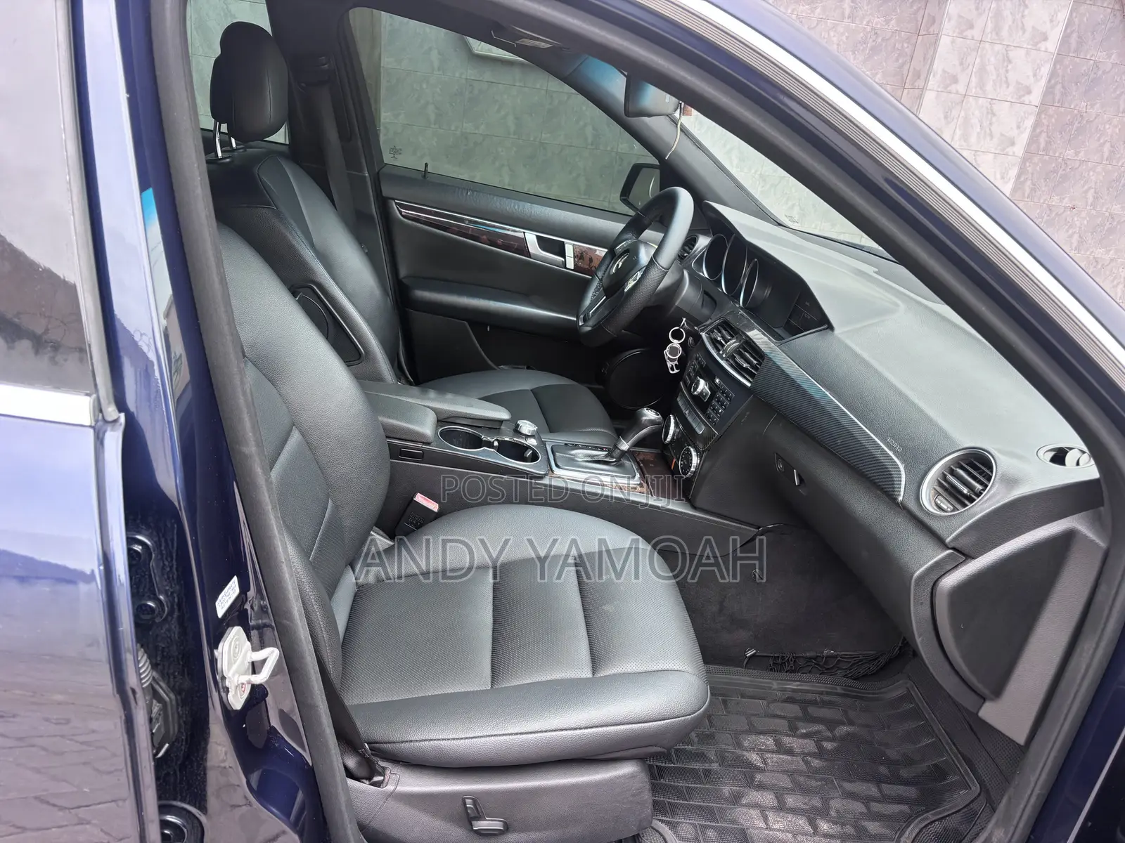 Mercedes-Benz C250 2014 Blue