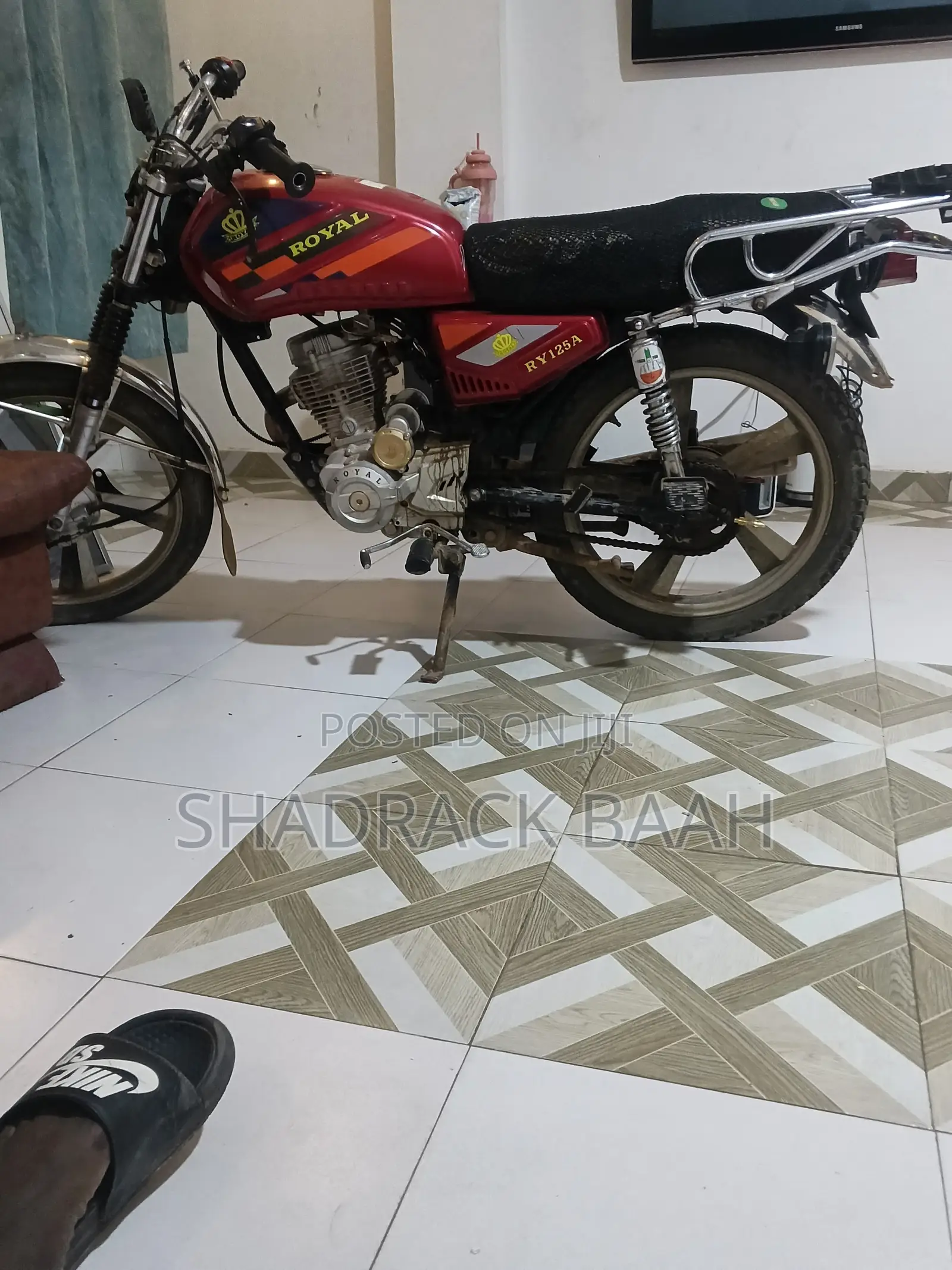 Royal Motorcycle 2026 Red