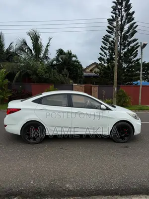 Hyundai Accent SE Sedan 2016 White