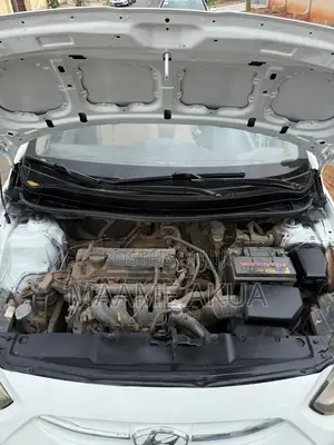 Hyundai Accent SE Sedan 2016 White
