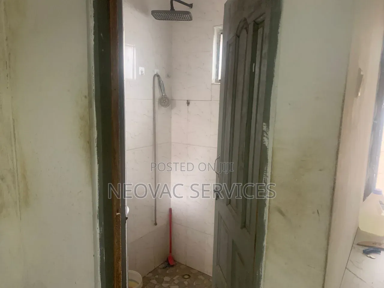 1bdrm Apartment in Little Roses Area for rent