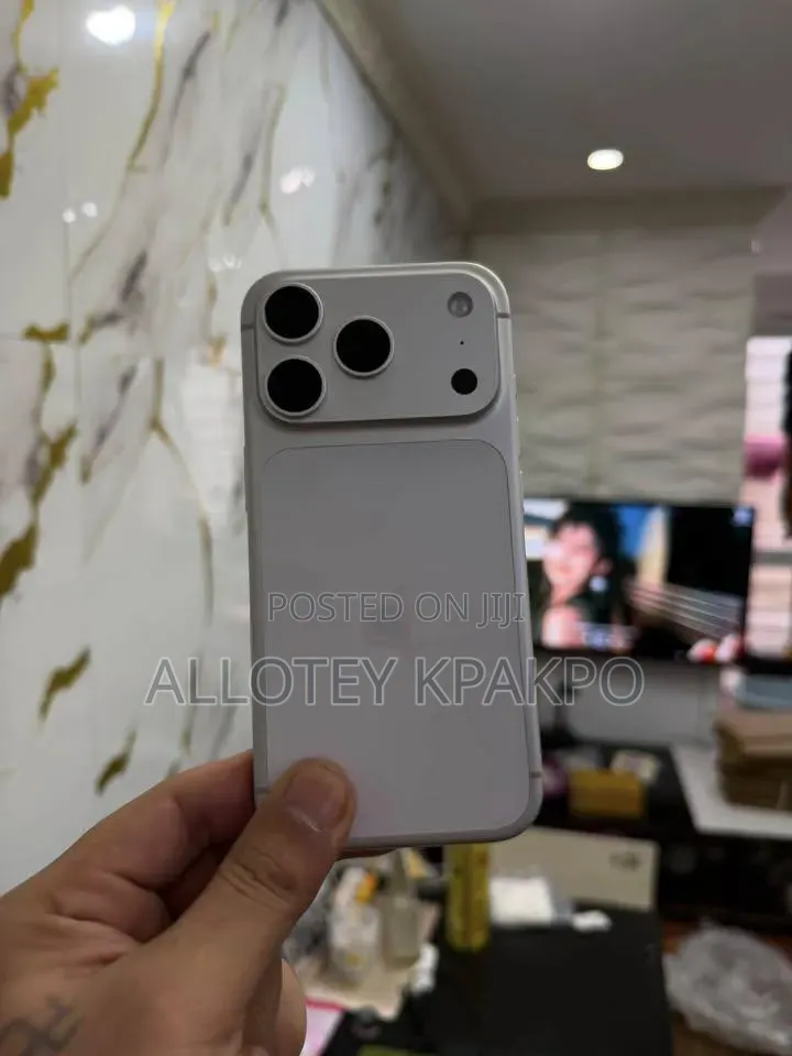 Apple iPhone 17 Pro 256 GB White