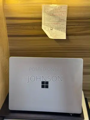 Laptop Microsoft Surface Go 16GB Intel Core i5 SSD 256GB
