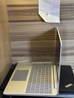 Laptop Microsoft Surface Go 16GB Intel Core i5 SSD 256GB