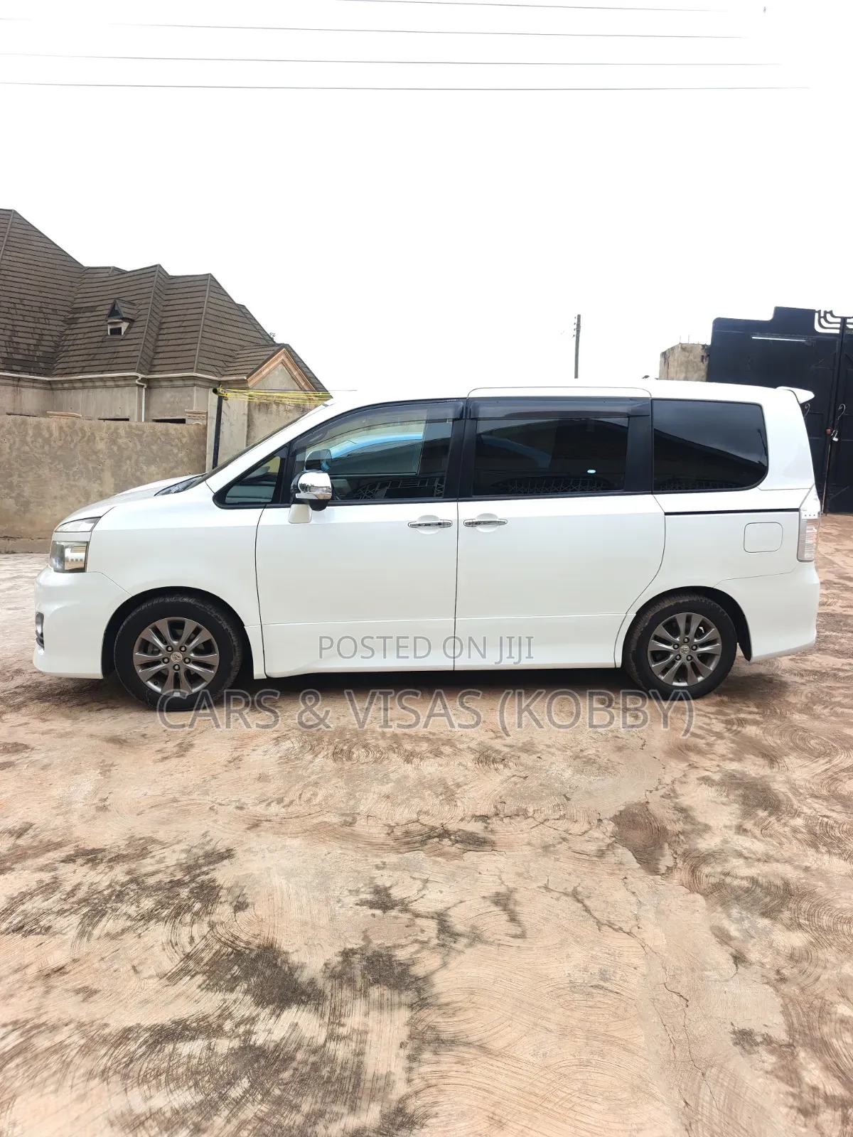 Toyota Voxy 2013 White