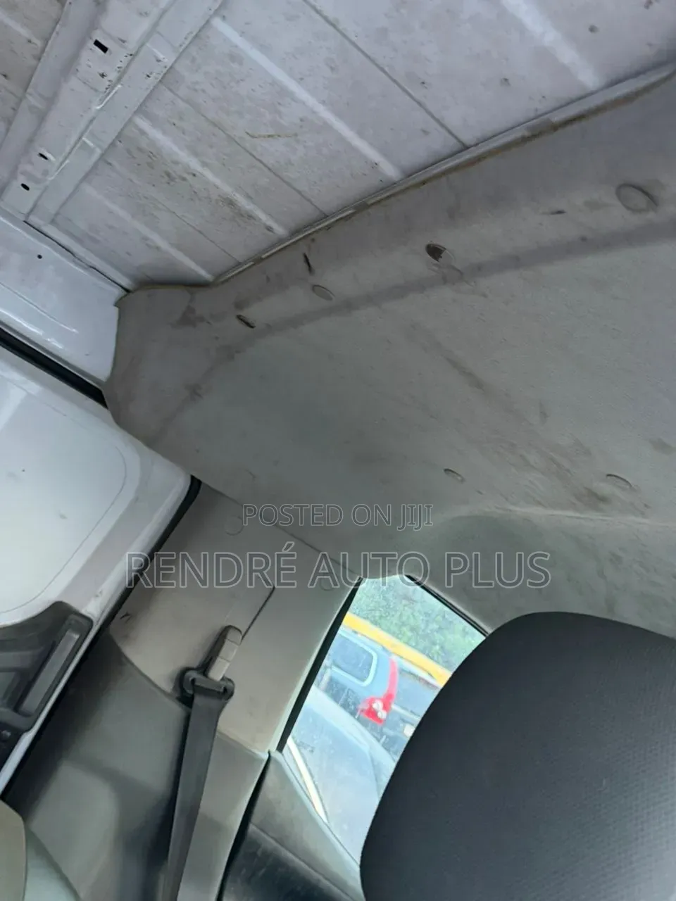 Nissan NV1500 2015 White
