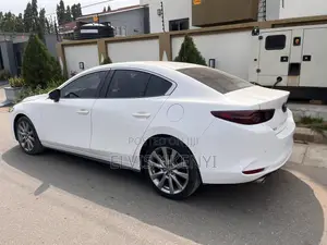 New Mazda 3 2022 White