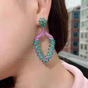 Luxurious Zircon Earring