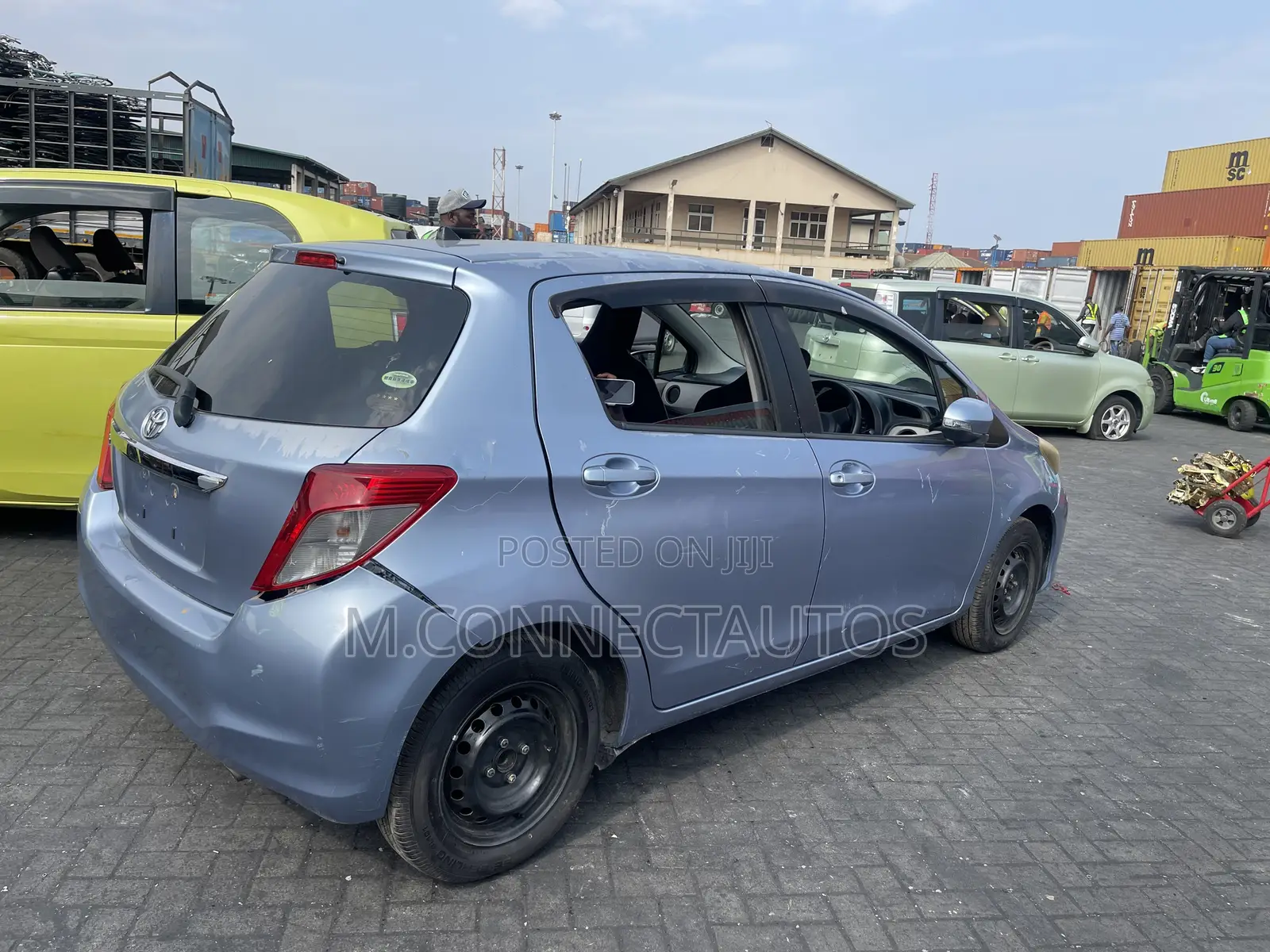 Toyota Vitz 1.0 FWD 3dr 2012 Blue