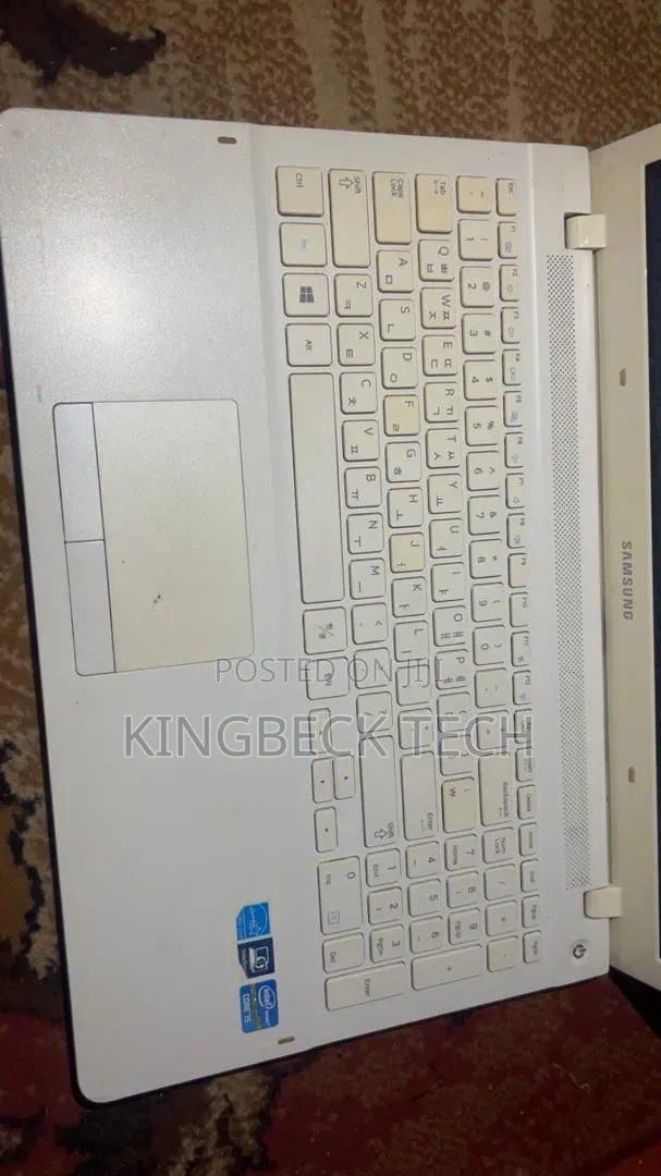 Laptop Samsung 4GB Intel Core i5 HDD 256GB
