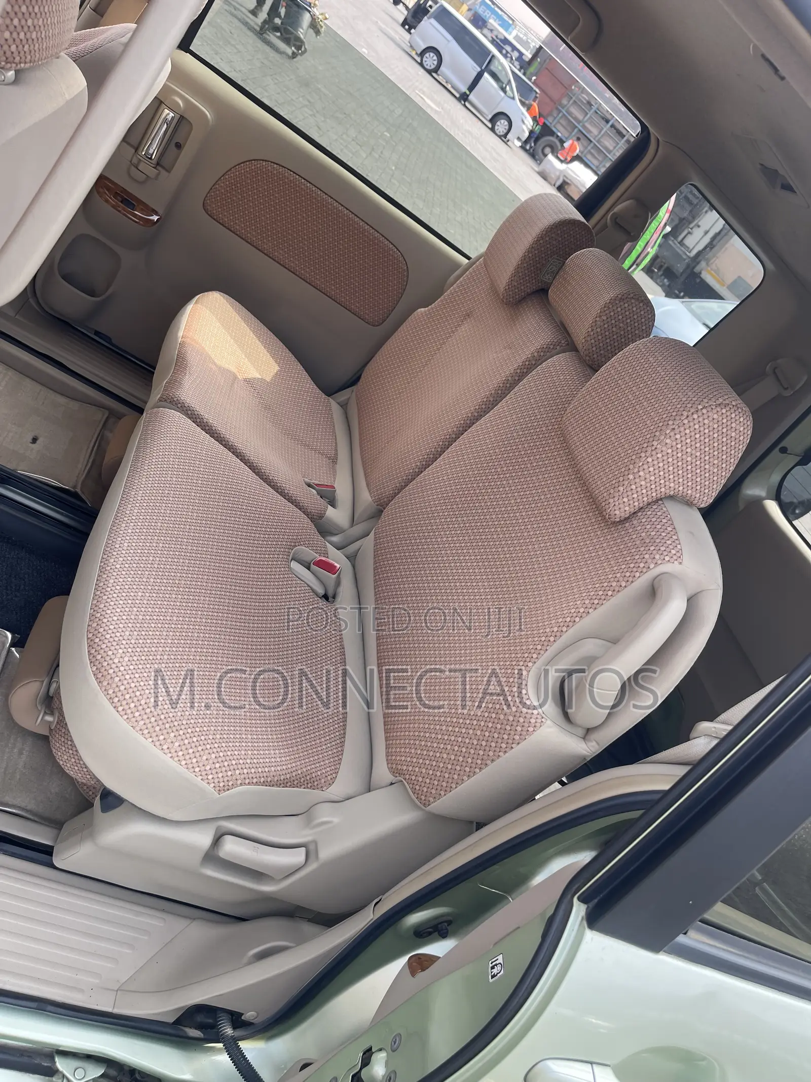 Toyota Sienta 1.5 AWD 2010 Green