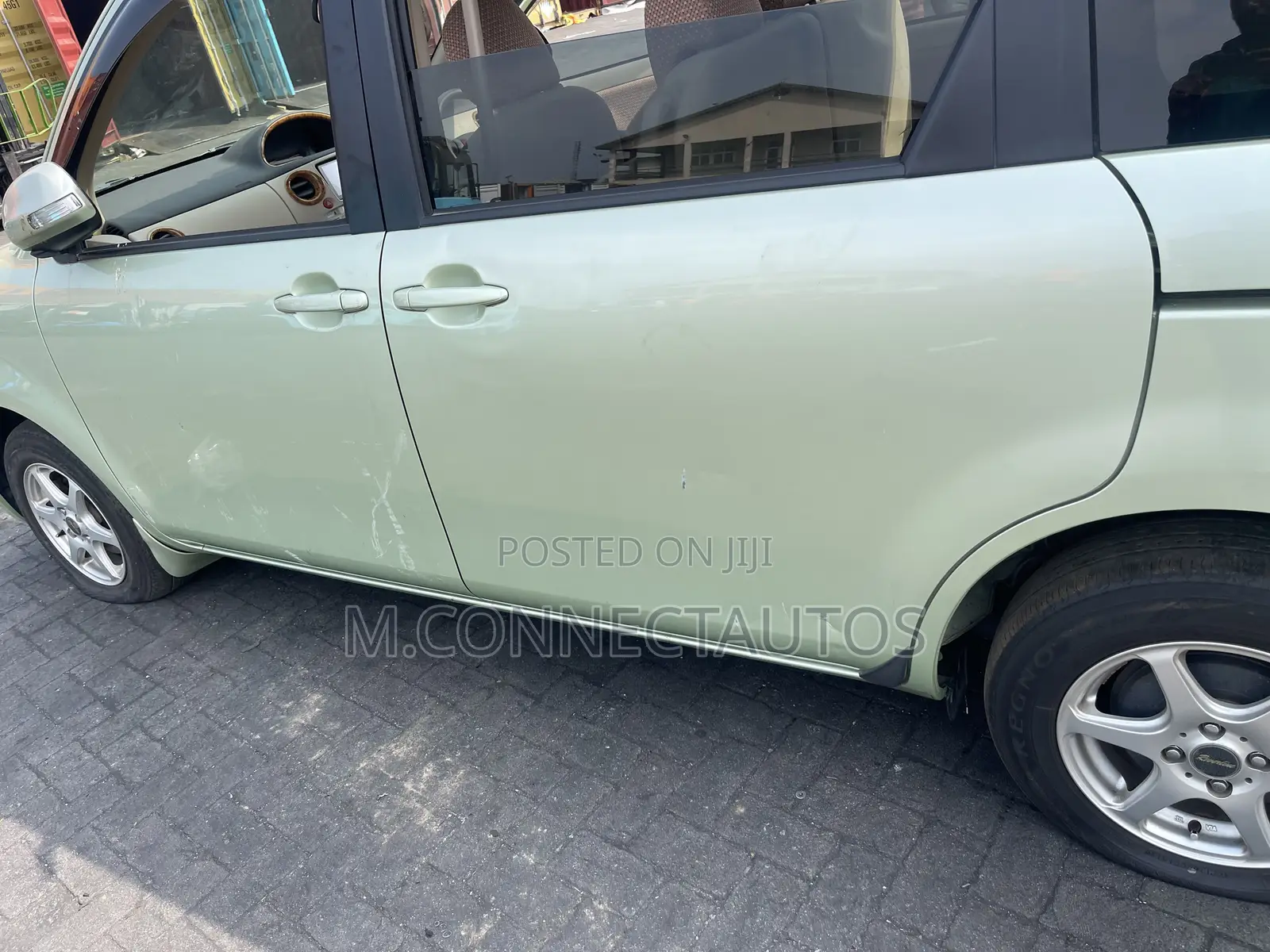 Toyota Sienta 1.5 AWD 2010 Green