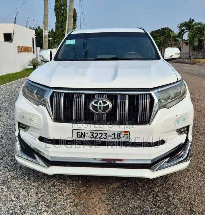 Toyota Land Cruiser Prado 2012 White