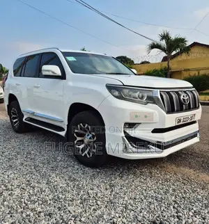 Toyota Land Cruiser Prado 2012 White