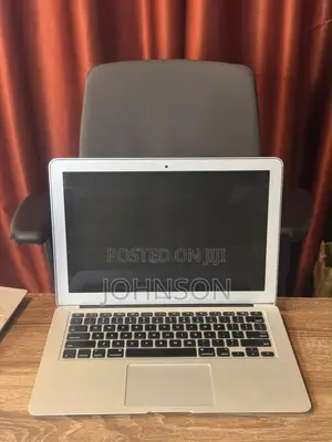 Laptop Apple MacBook Air 2015 8GB Intel Core i7 SSD 256GB