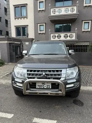 Mitsubishi Pajero V90 3.0 V6 GLS/GLX 2021 Gray