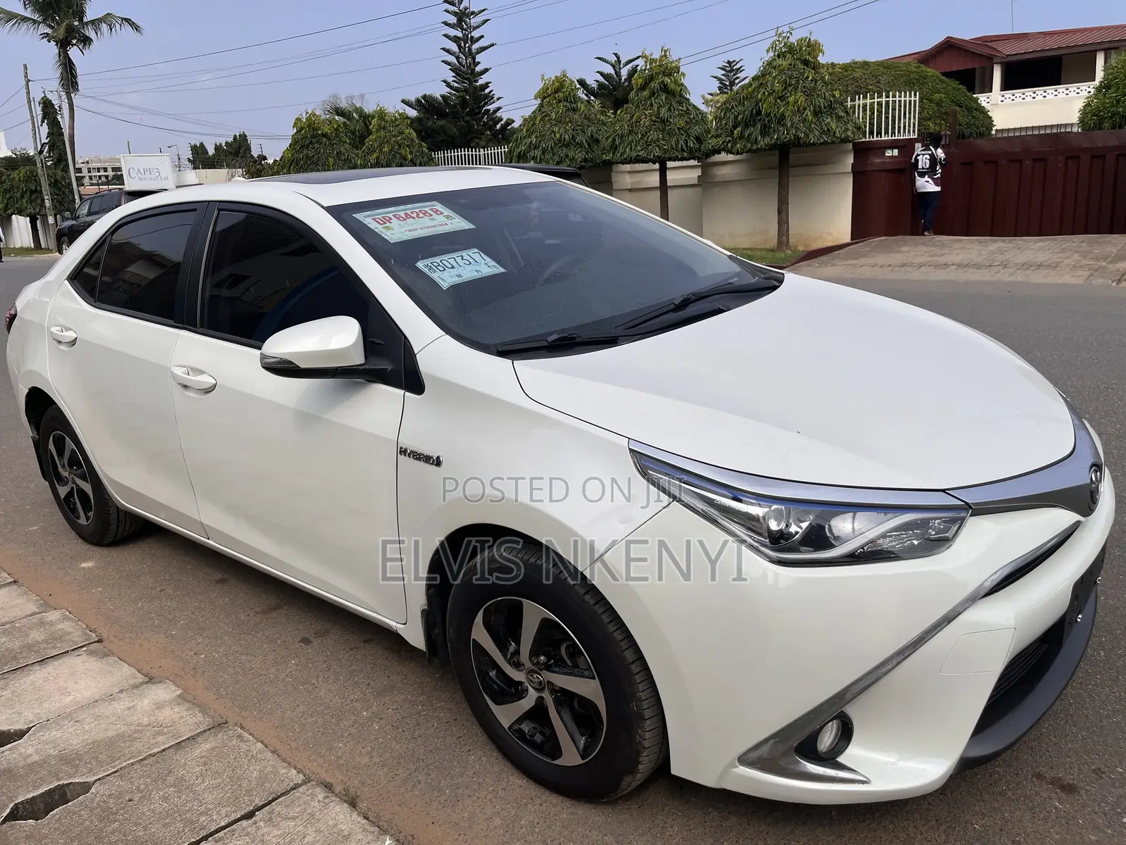 Toyota Corolla LE 2020 White