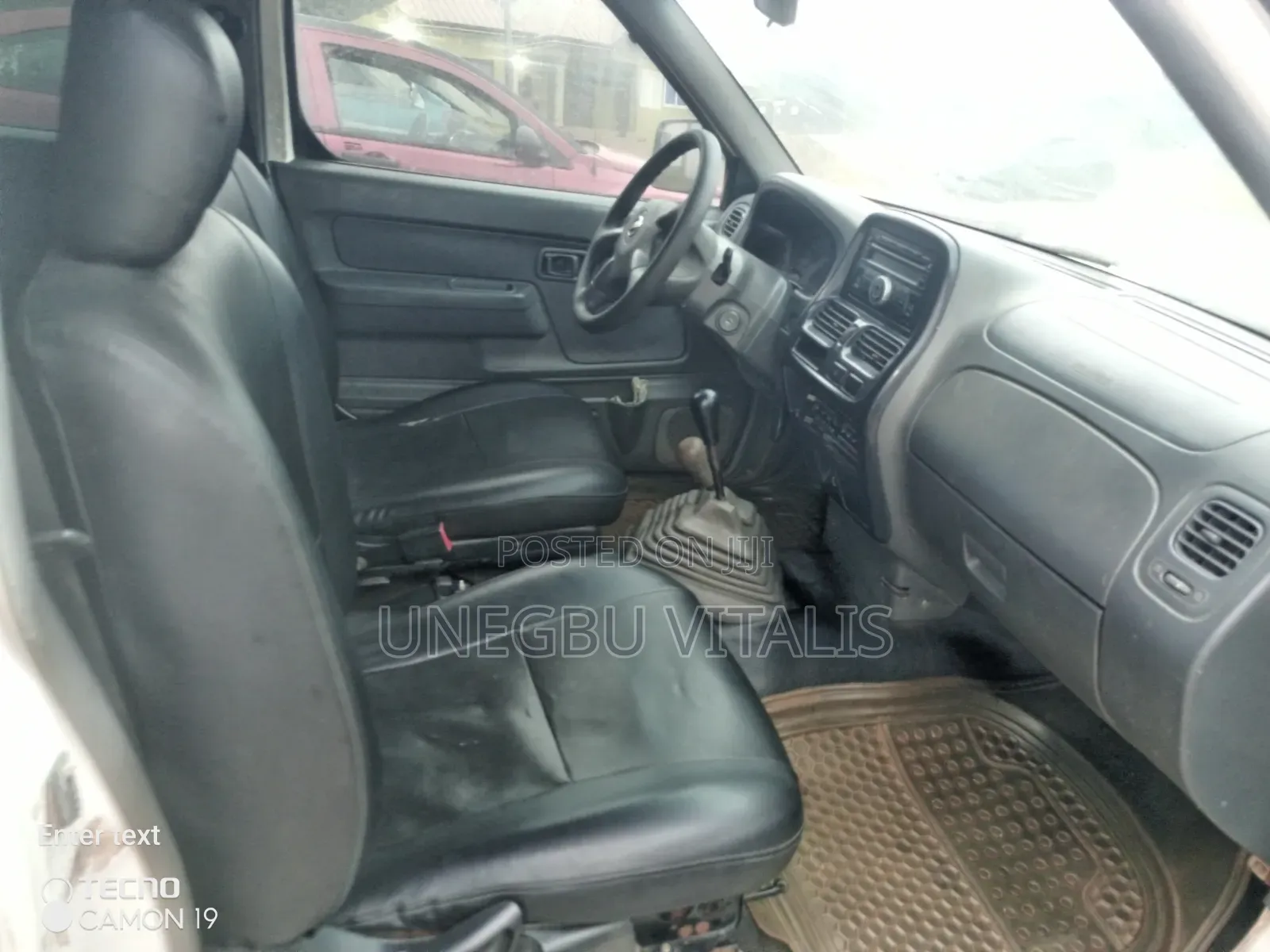 Nissan Hardbody 2009 White