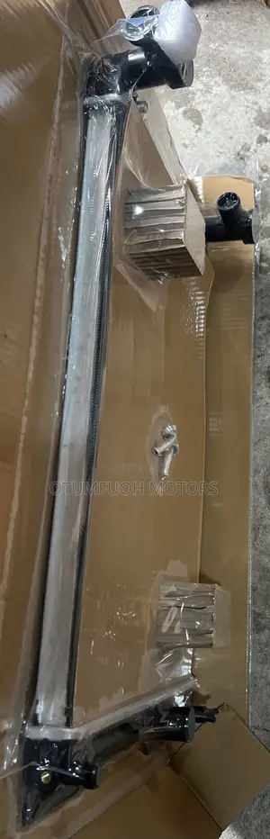 Toyota Corolla 2009 2010 2011 2012 2013 Radiator (Water Tank)
