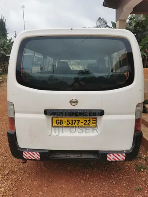 Nissan Caravan (Urvan) 2010 White