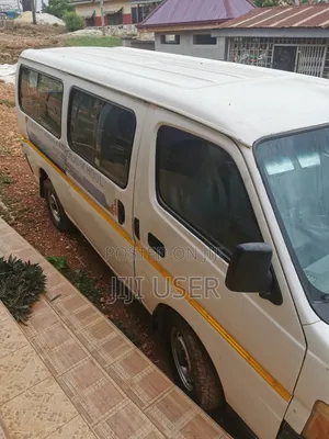 Nissan Caravan (Urvan) 2010 White