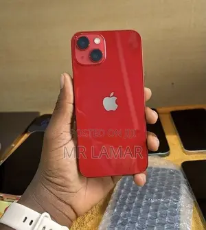 Apple iPhone 13 128 GB Red