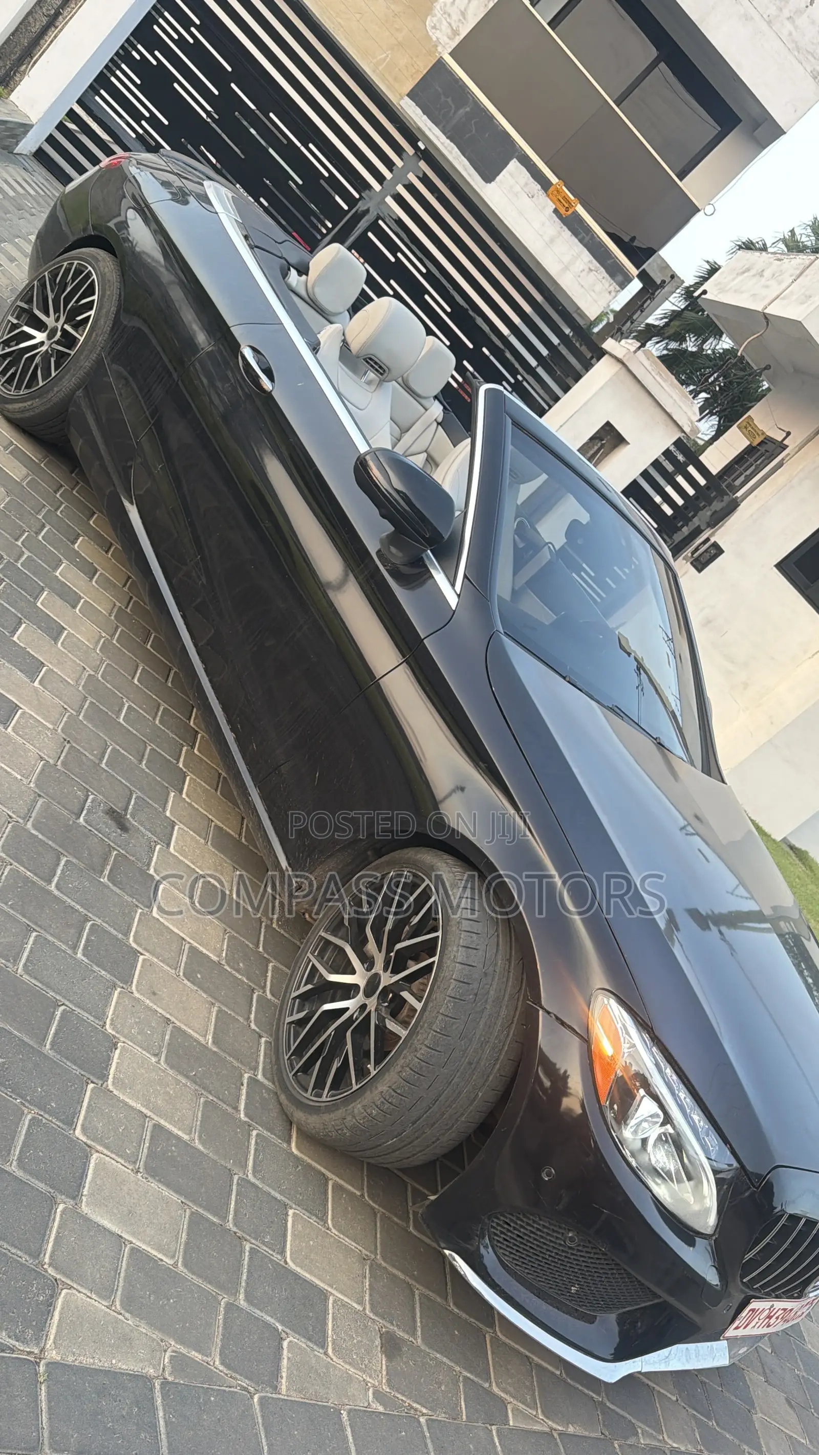 Mercedes-Benz C300 Base Coupe RWD (2.0L 4cyl 7A) 2017 Black