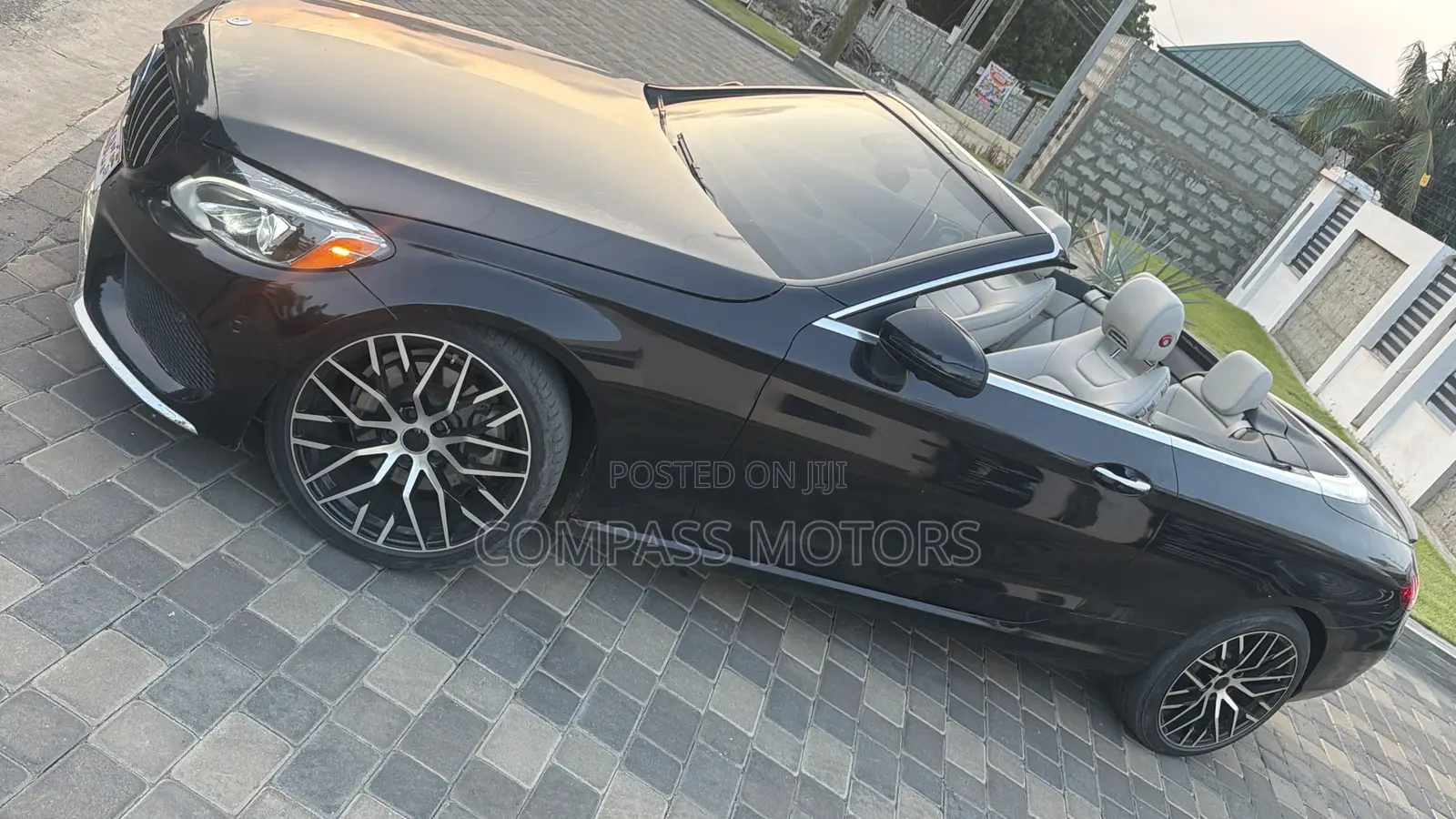 Mercedes-Benz C300 Base Coupe RWD (2.0L 4cyl 7A) 2017 Black