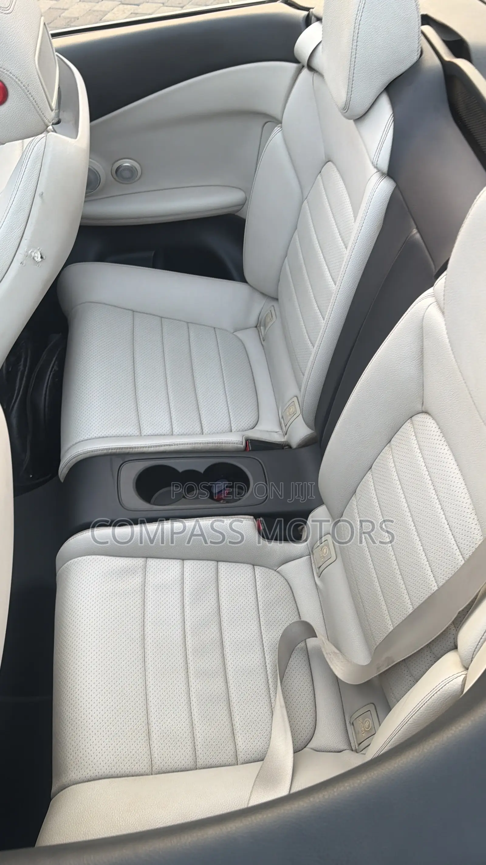 Mercedes-Benz C300 Base Coupe RWD (2.0L 4cyl 7A) 2017 Black