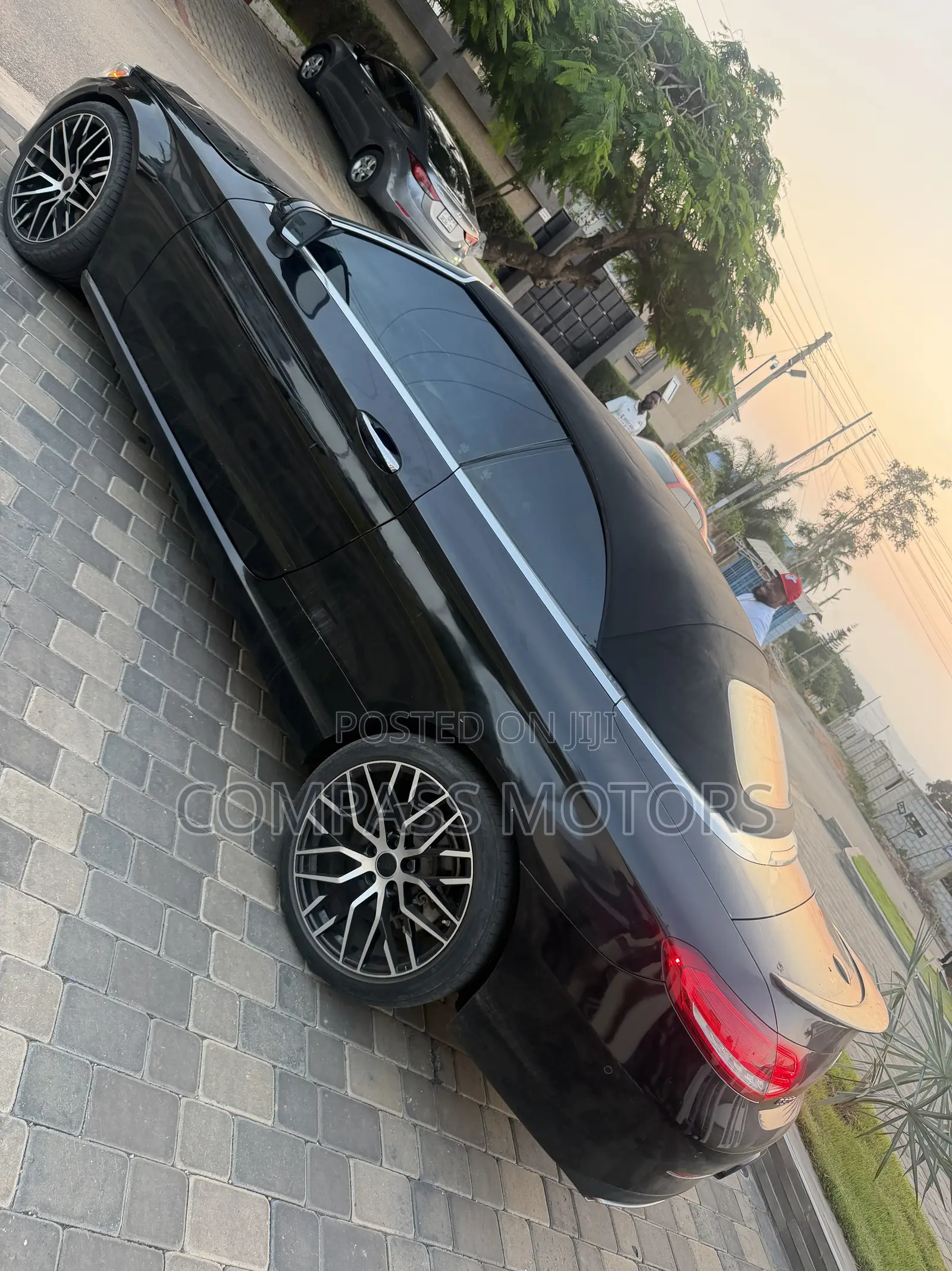 Mercedes-Benz C300 Base Coupe RWD (2.0L 4cyl 7A) 2017 Black