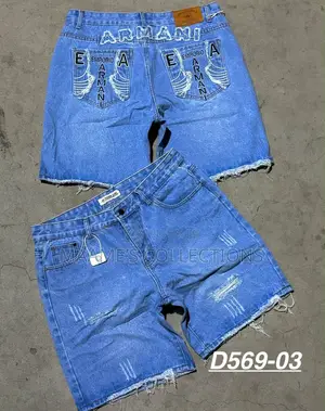 Trendy Distressed Denim Short Jeans for Men